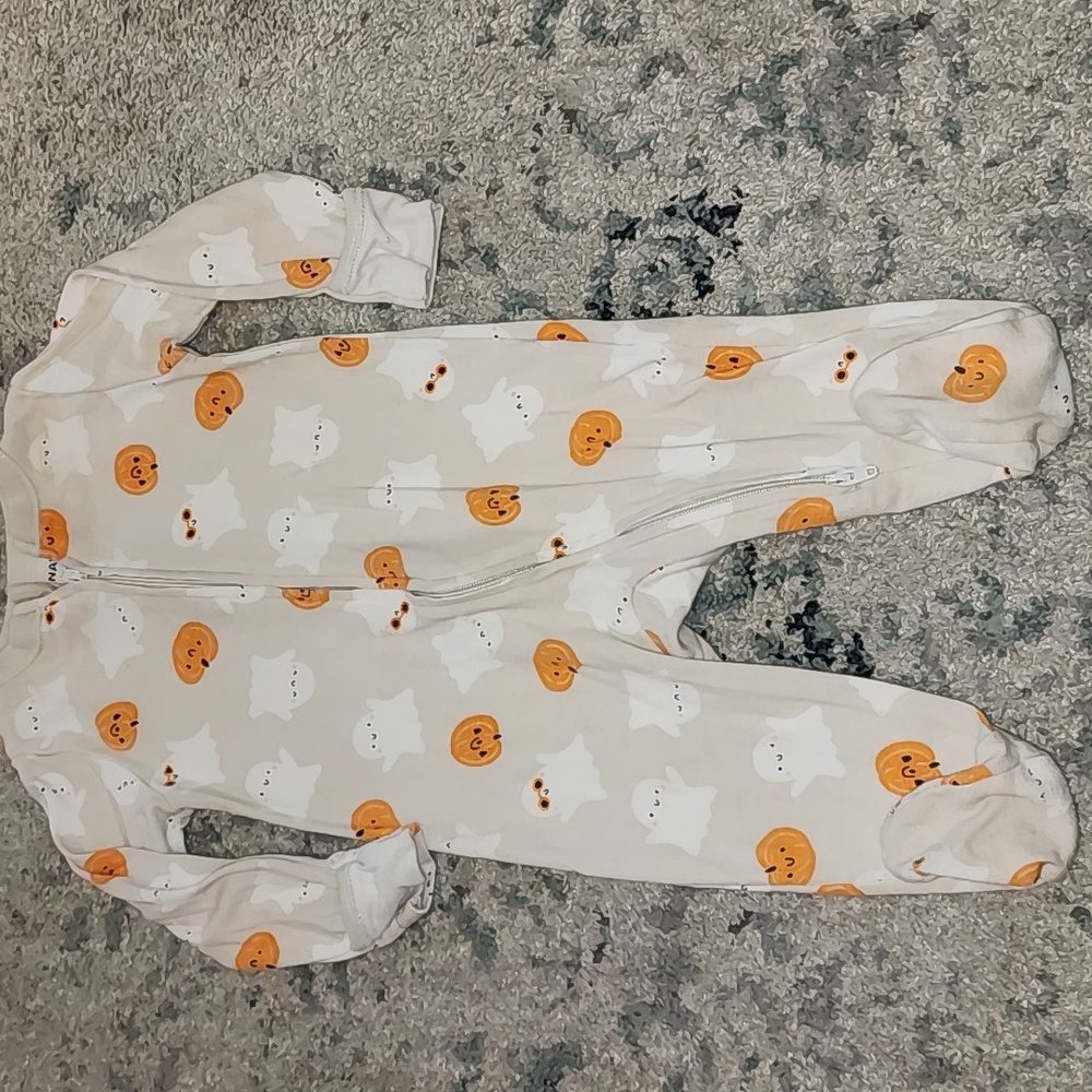Old Navy Cream Ghost and Pumpkin Baby Footie With 2 Way Zipper & Finger Cover